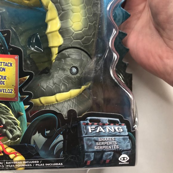 Fingerlings WowWee Untamed Fang Snake Action Figure Interactive New - Picture 4 of 11